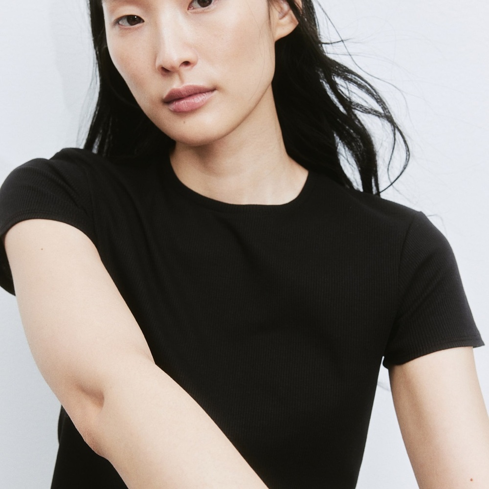 H&M Black Short Sleeve Tee